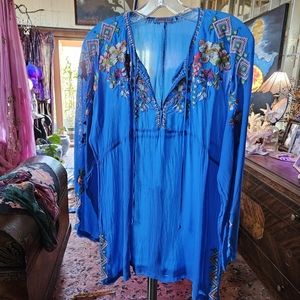 Johnny Was Gorgeous Blue Blouse *
